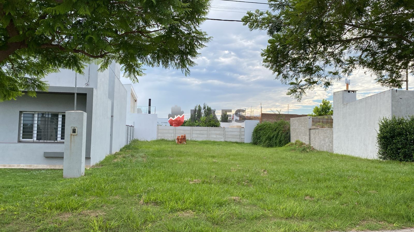 Terreno de 451 m² en El Bosque