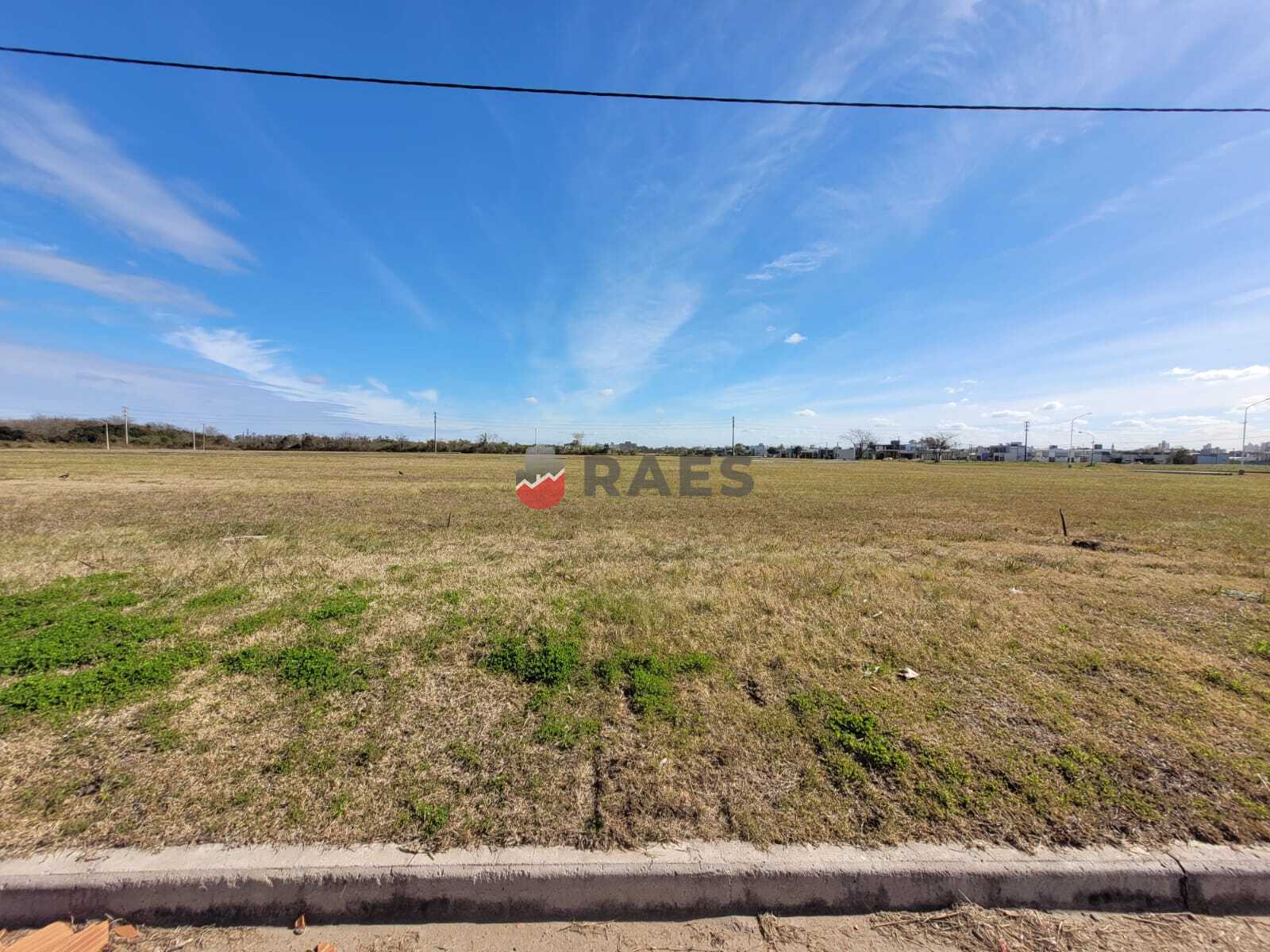 Terreno de 300 m² en Altos del Sur